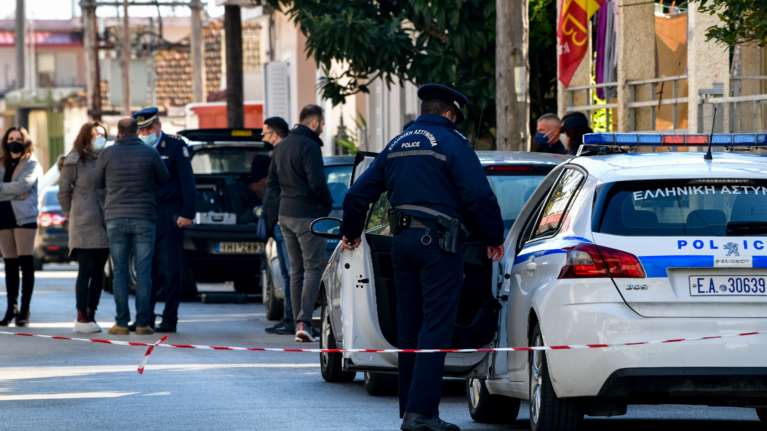 Μακελειό στην Ανδραβίδα: Ανθρωποκυνηγητό για τον σπιτονοικοκύρη - Ξεκλήρισε τετραμελή οικογένεια για ένα ενοίκιο