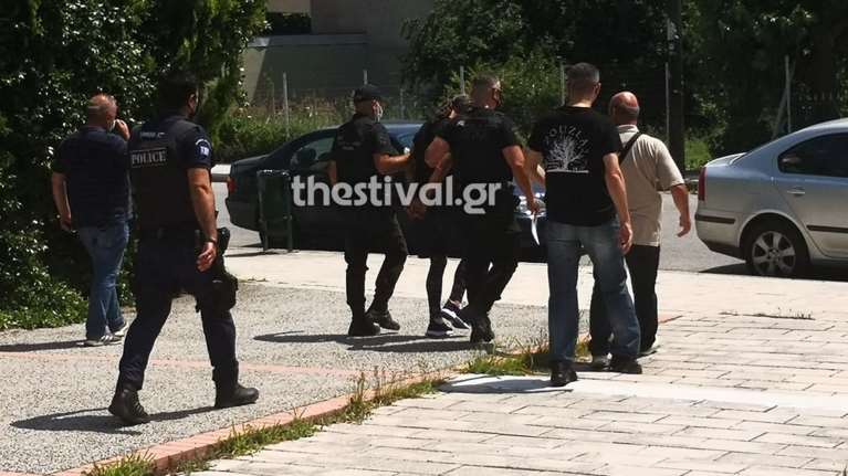 Έγκλημα στην Κατερίνη: Προφυλακιστέος ο δολοφόνος του 45χρονου κομμωτή - Τα ναρκωτικά και ο μοιραίος καβγάς