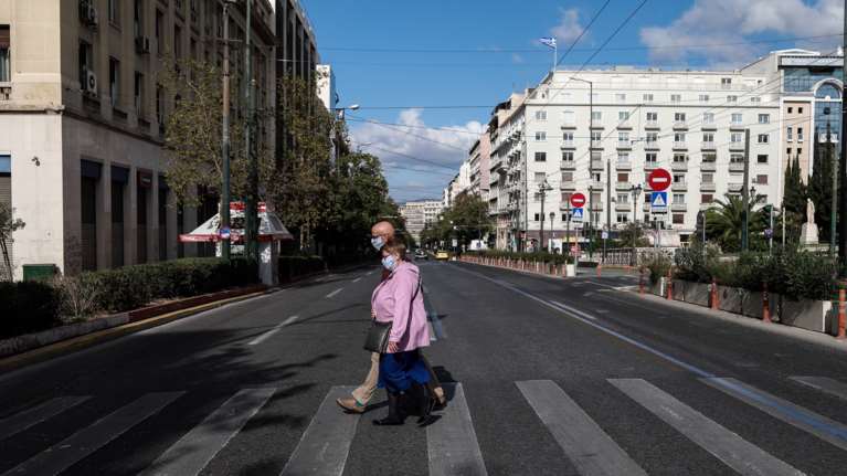 Πρώτος απολογισμός για το lockdown: Χάνουμε περισσότερα από 3 δισ. ευρώ