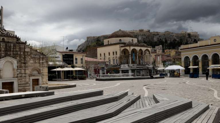 Επαινοι από Deutsche Welle: Η Ευρώπη παλεύει ακόμα με την πανδημία, η Ελλάδα σιγά-σιγά κερδίζει τη μάχη της