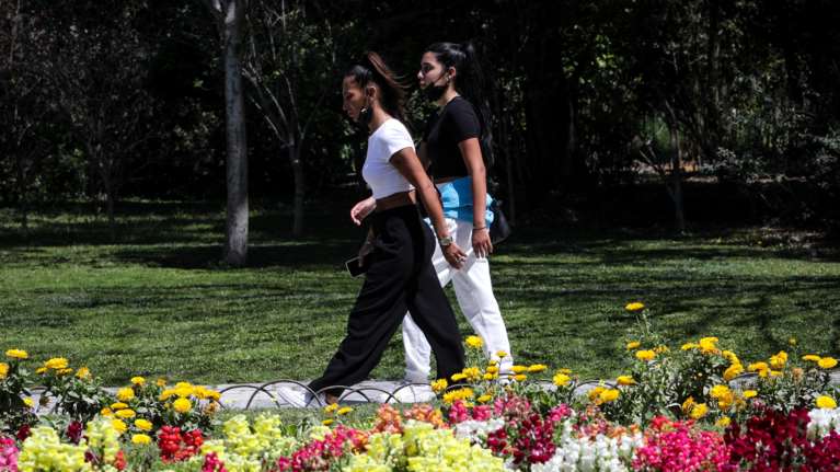 Πλεύρης: Μεσα στον Μάρτιο βγάζουμε τις μάσκες σε εξωτερικούς χώρους - Συνεδριάζουν οι λοιμωξιολόγοι