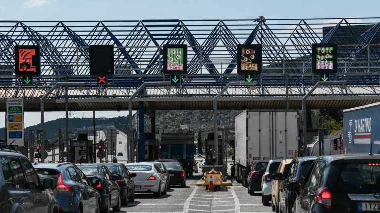 Ο γρίφος του Πάσχα: Όλα παίζονται για τις μετακινήσεις στο χωριό - Βαρόμετρο οι επόμενες 2 εβδομάδες, κρούσματα και διασωληνωμένοι