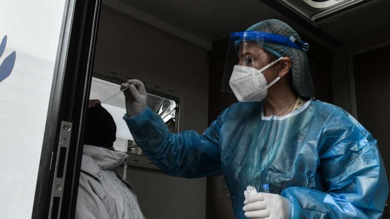 &quot;Βόμβα&quot; Τζανάκη: Σήμερα ή αύριο θα φτάσουμε τα 5.000 κρούσματα - Μετά τις 15 Απριλίου αποκλιμάκωση