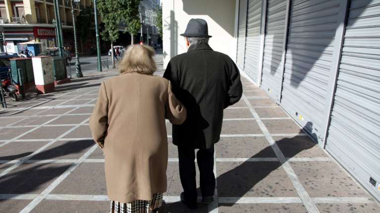 Συντάξεις Δεκεμβρίου και επιδόματα: Οι ημερομηνίες πληρωμής για όλα τα ταμεία