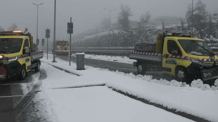 Κακοκαιρία Λέανδρος: Χιόνια και δριμύ ψύχος σε όλη τη χώρα - Θερμοκρασίες ακόμη και -14 βαθμούς