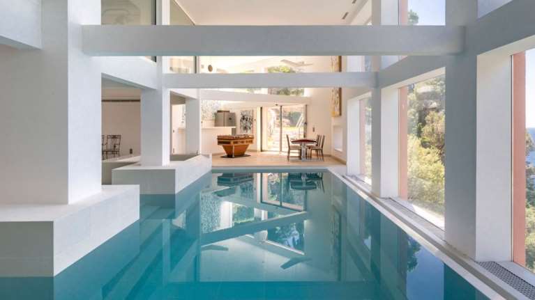 Ανοίγουν τις &quot;κάνουλες&quot; οι Έλληνες εφοπλιστές: Επενδύουν σε ενέργεια και real estate