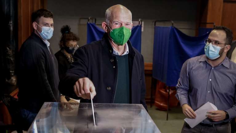 Εκλογές ΚΙΝΑΛ - Ανάβει φωτιές νέο δημοσίευμα: Εμπνευσης Κεγκέρογλου οι καταγγελίες Παπανδρέου περί νοθείας;