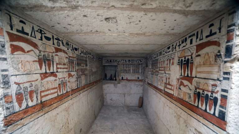 Αίγυπτος: Στο φως 85 αρχαίοι τάφοι, μούμιες και πιστοποιητικά θανάτου - Από την εποχή του Πτολεμαίου Γ’