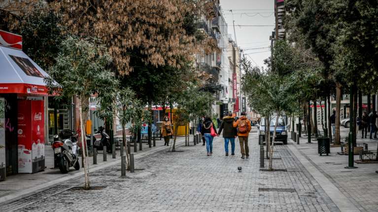 Ενίσχυση επαγγελματιών και επιχειρήσεων: Ποιοι θα πάρουν τα "κουπόνια" επιδότησης - Ποιοι αποκλείονται