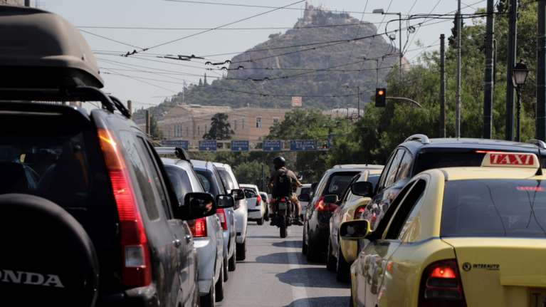 Στο &quot;κόκκινο&quot; οι δρόμοι της Αθήνας - Πού υπάρχει μποτιλιάρισμα