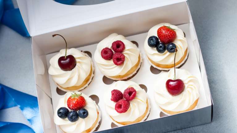 Εορτολόγιο: Ποια ονόματα γιορτάζουν σήμερα, Σάββατο 23 Οκτωβρίου