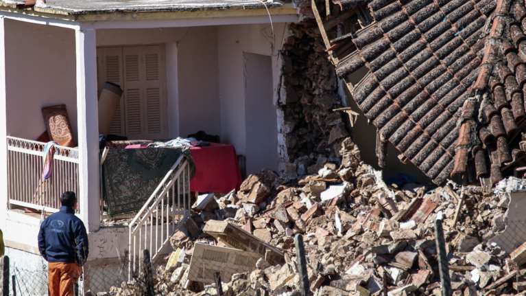 Σεισμός στην Ελασσόνα: Ανησυχία μετά τα ξαφνικά 5,9 Ρίχτερ - Ενεργοποιήθηκε νέο ρήγμα - Ανάστατοι οι κάτοικοι