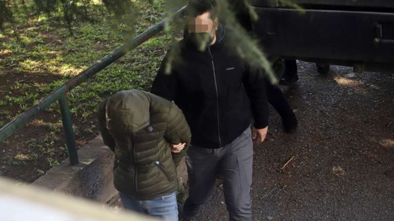 Θεσσαλονίκη: Απολογούνται δύο κατηγορούμενοι για την δολοφονία του Άλκη [εικόνες - βίντεο ]