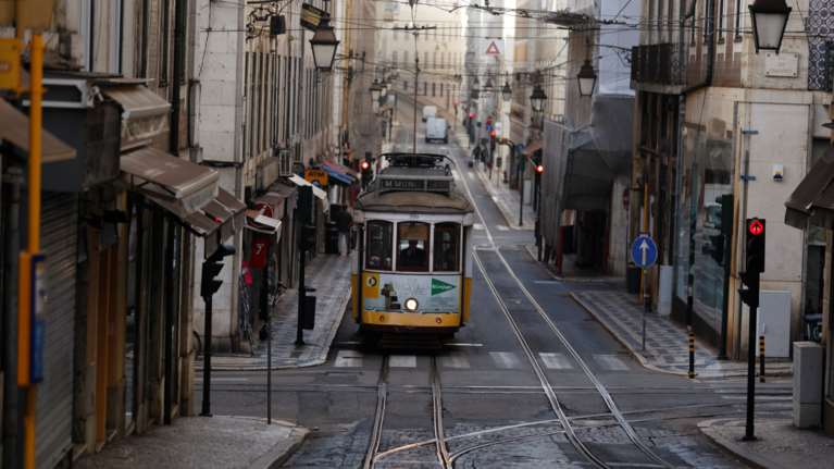 Κορονοϊός - Πορτογαλία: Μερικό lockdown από σήμερα - Σε 121 από τους 308 δήμους