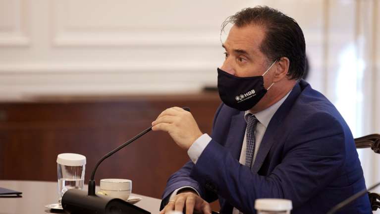 Και ο Αδωνις κατά Σερβετάλη: Είναι λόγοι αυτοί να αφήνει άνεργους τους συναδέλφους του;