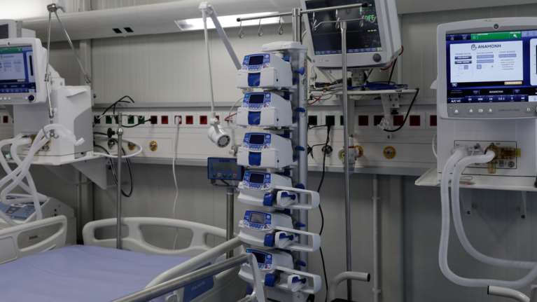 Θάνατος 51χρονης - Νέα τροπή: Επικοινωνούσε και με δεύτερο αρνητή που την παρότρυνε να μην διασωληνωθεί