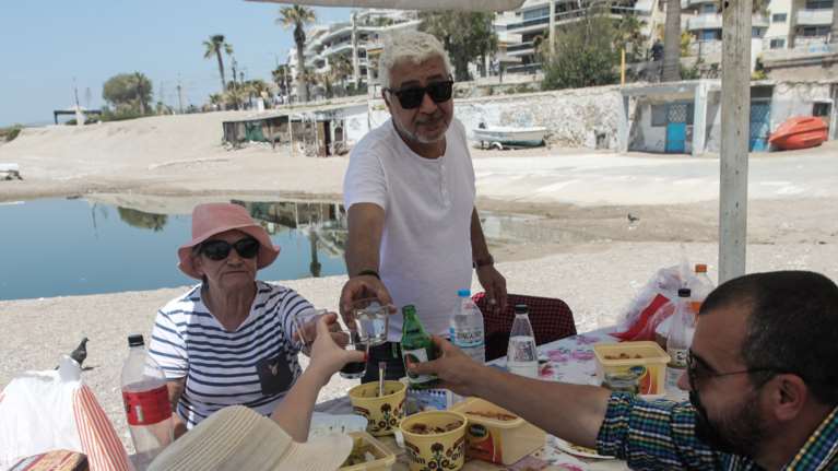 &quot;Καλοκαιρινό&quot; Πάσχα: Ξεπέρασε τους 30 βαθμούς Κελσίου η θερμοκρασία - Τι καιρό θα κάνει τη Δευτέρα