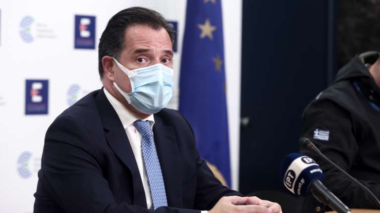 Γεωργιάδης: Ζητήσαμε "κόφτη" στα sms αλλά οι εταιρείες το αρνήθηκαν- Προσπαθούμε να αποφύγουμε το ολικό lockdown