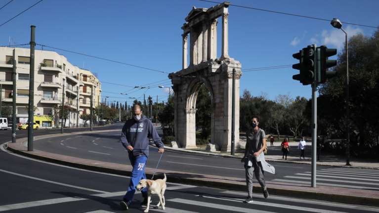 Αγώνας 100 ημερών για το ελληνικό σχέδιο ανάκαμψης: Προκαταβολή 4,1 δισ. ευρώ, 64 μεταρρυθμίσεις και 115 έργα
