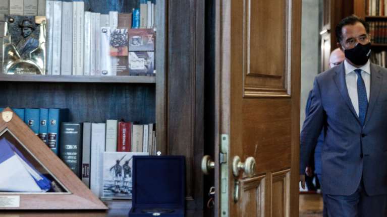 Γεωργιάδης: Δεν αποκλείεται υποχρεωτικότητα εμβολιασμού και σε άλλες κατηγορίες εργαζομένων