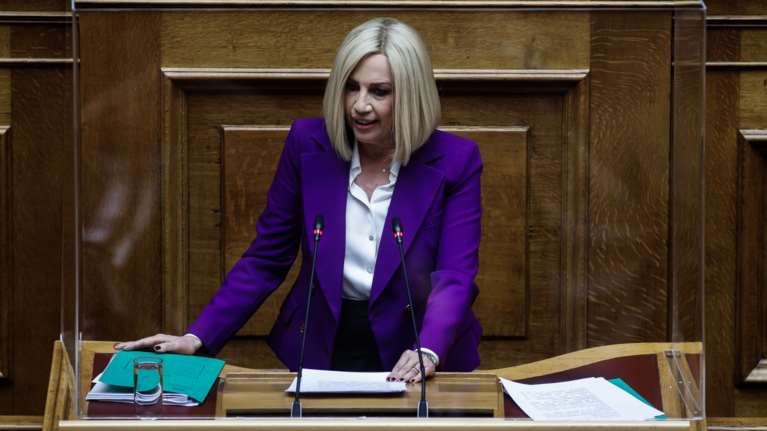 Γεννηματά: Καταστροφική η πολιτική της κυβέρνησης για lockdown ακορντεόν - Εκτός ελέγχου η πανδημία