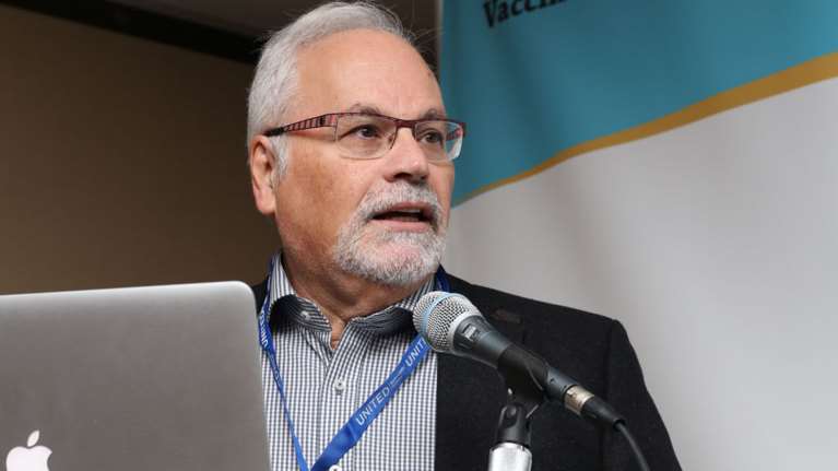 Παυλάκης: Δεν χαμπαριάζει από εμβολιασμούς η μετάλλαξη Δέλτα - Να κλείσουν τα μπαρ - "Οχι" στα ρεβεγιόν χωρίς rapid test