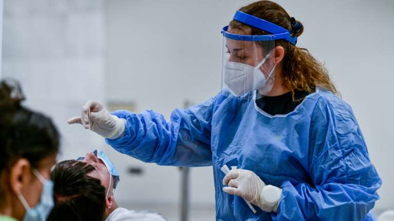 ΕΟΔΥ: Τα 134 σημεία που πραγματοποιούνται σήμερα δωρεάν rapid test