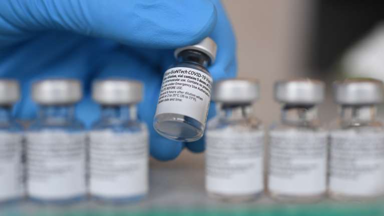 Εμβόλιο Pfizer/BioNTech: Ο FDA θα δώσει το πράσινο φως για χρήση σε παιδιά 12-15 ετών