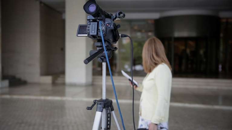 Νέα καταγγελία για τον γνωστό δημοσιογράφο και την απόπειρα βιασμού: Επαιρνε τηλέφωνα σε διευθυντές για να θάψει το θέμα