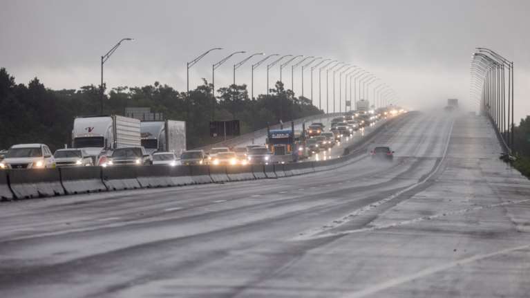 Τυφώνας Άιντα: Με ταχύτητα 185χλμ χτυπάει Λουιζιάνα και Μισισίπι - Φόβοι για μεγάλες πλημμύρες και καταστροφές