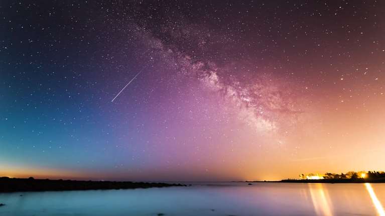 Λυρίδες: Πότε κορυφώνονται στην Ελλάδα τα πρώτα &quot;πεφταστέρια&quot; της άνοιξης