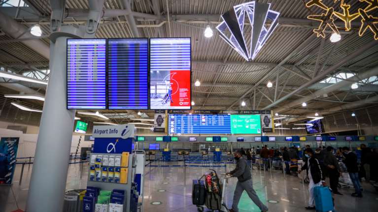 Ντουμπάϊ, Ελβετία και Αυστρία: Πού έκαναν χριστουγεννιάτικες διακοπές οι Έλληνες στην &quot;καραντίνα&quot;