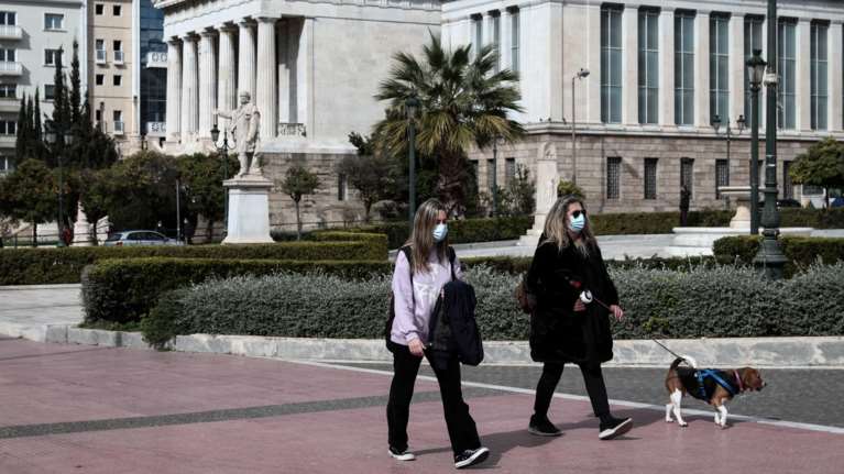 Βασιλακόπουλος: Γιατί είναι λάθος το τρίωρο μήνυμα για το λιανεμπόριο