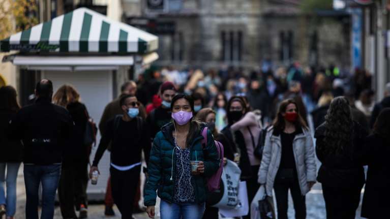 Κορονοϊός: Οι 11 περιοχές που βρίσκονται στο &quot;κόκκινο&quot; - Προβληματίζει η αύξηση των κρουσμάτων