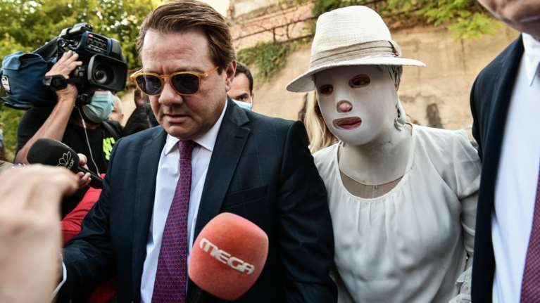 Δίκη για βιτριόλι - Λύτρας: Αγόρασε δύο λίτρα και το έβαλε σε δοχείο με μεγαλύτερο στόμιο - Ηθελε να την σκοτώσει