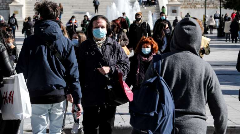 Κορονοϊός: Πληροφορίες για νέο μαύρο ρεκόρ με πάνω από 37.000 κρούσματα σήμερα