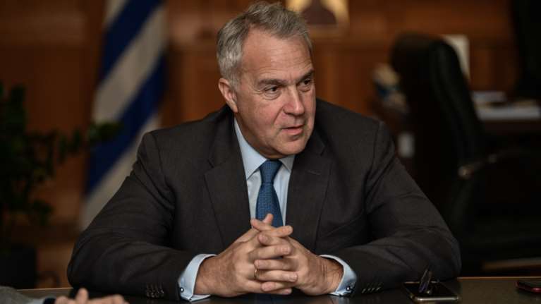 Βορίδης: Στο πειθαρχικό συμβούλιο οι δημόσιοι υπάλληλοι που δεν θα εμβολιαστούν, αν γίνει υποχρεωτικό