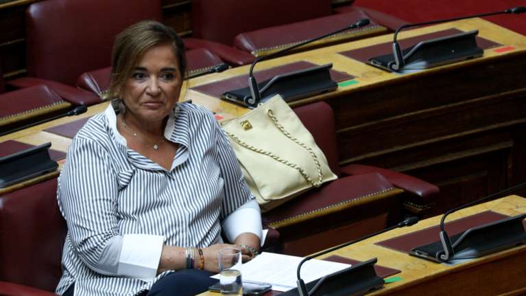 Ξέσπασε η Ντόρα Μπακογιάννη για τον Κουφοντίνα: Σε ποια άλλη χώρα συζητούν με τέτοιο πάθος στη Βουλή υπέρ του τρομοκράτη;