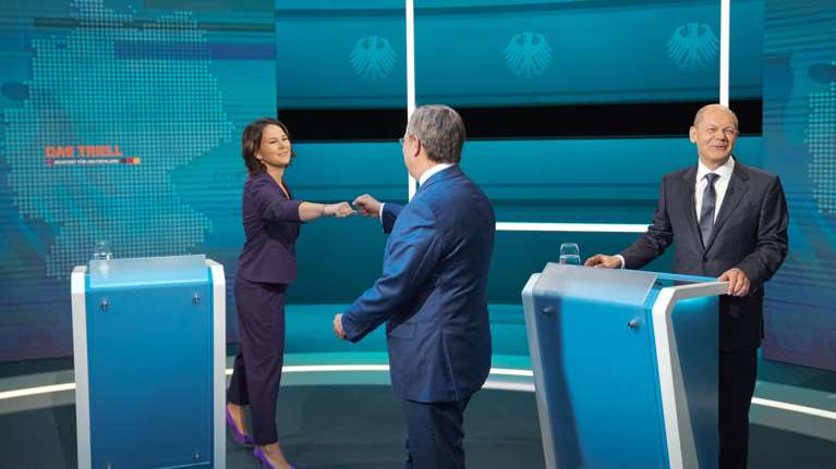 Εκλογές στη Γερμανία: Τρέχει και δεν φτάνει ο Λάσετ - Πέρασαν μπροστά οι Σοσιαλδημοκράτες με τον Σολτς