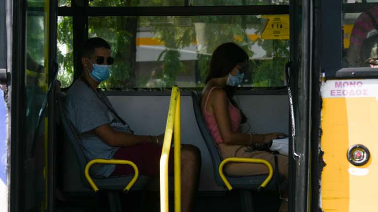 Κορονοϊός - Λαζανάς για ΜΜΜ: Πρέπει να βρεθεί λύση, όχι να μαλώνουμε τον κόσμο