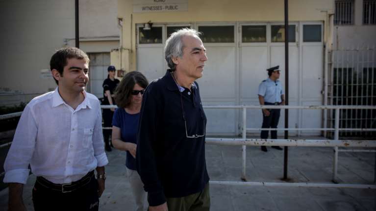 &quot;Ο Κουφοντίνας αργοπεθαίνει, είμαστε στο σημείο μηδέν&quot;, λέει ο γιατρός του