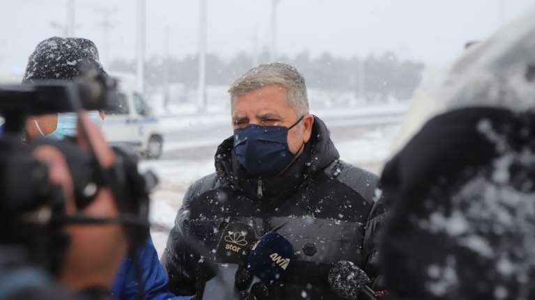 Πατούλης: Για τα σημερινά εμβόλια θα δοθούν άλλα ραντεβού - Πολύ χιόνι μέχρι τις 10 το πρωί