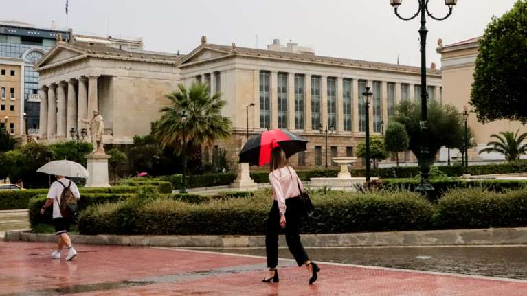 Συνεχίζεται η κακοκαιρία: Πού θα σημειωθούν καταιγίδες και χαλαζοπτώσεις - Ο καιρός στην Αττική
