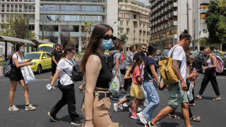 Κορονοϊός: &quot;Βράζει&quot; η Αττική με 730 κρούσματα - 343 στη Θεσσαλονίκη, 201 στην Κρήτη