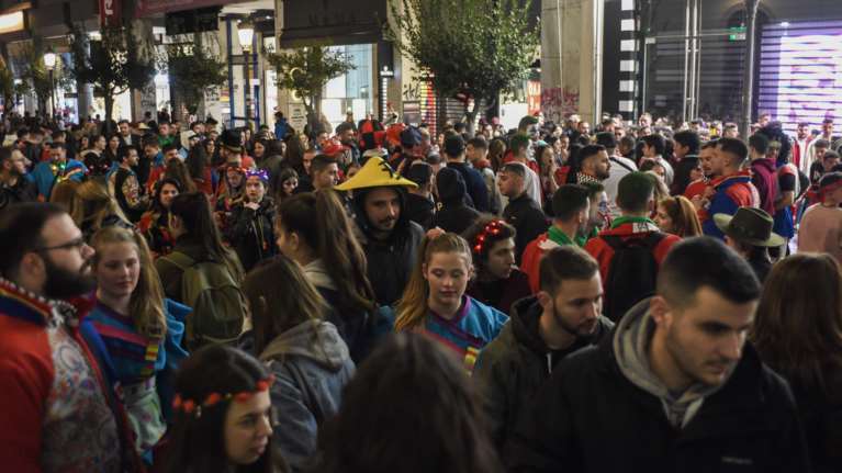 Έτοιμοι να παρελάσουν δηλώνουν 30.000 πατρινοί καρναβαλιστές