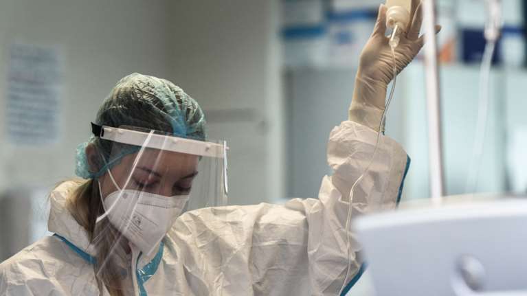 Γκάγκα: Νέοι και μη εμβολιασμένοι είναι όλοι οι ασθενείς μας στην Εντατική του &quot;Σωτηρία&quot;