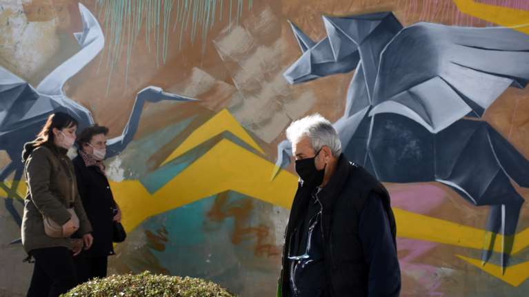 Τζανάκης: Πάνω 1.300 τα ημερήσια κρούσματα - Το τρίτο κύμα ήδη χτυπά την Αττική