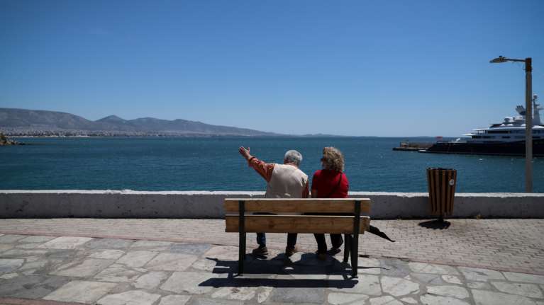 Ο καιρός την Κυριακή: Θερμοκρασία ως 36 βαθμούς, άνεμοι 4-6 μποφόρ στα πελάγη, τοπικές βροχές