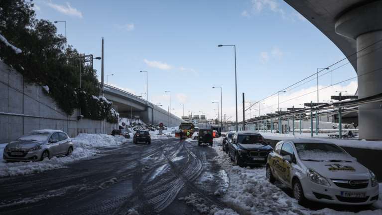 Κακοκαιρία &quot;Ελπίς&quot;: Κολυδάς και Καλλιάνος &quot;αδειάζουν&quot; τον κυβερνητικό εκπρόσωπο για τη δήθεν λάθος πρόγνωση