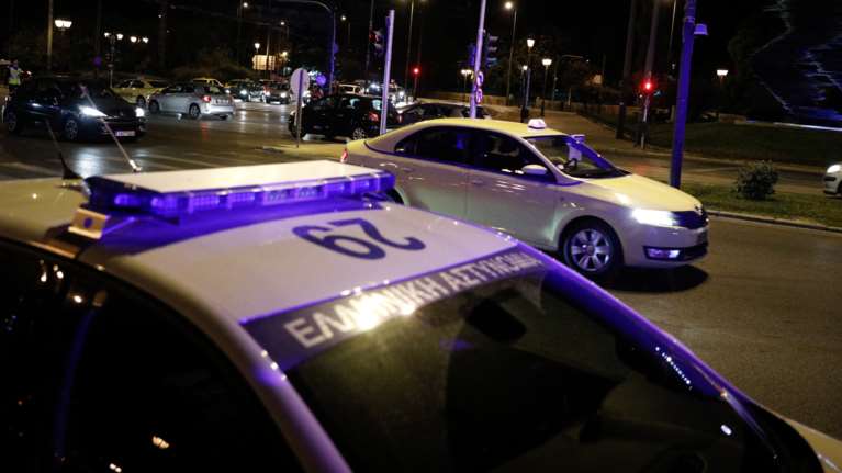 Φρίκη στο Καματερό: Ληστές βίασαν 30χρονη μητέρα μπροστά στα παιδιά της [βίντεο]